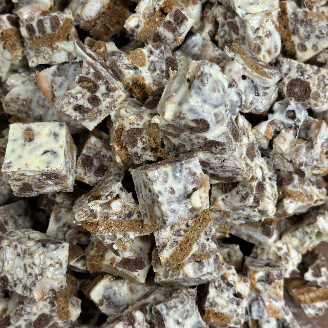 [Snowflake Crisps] Mixed Flavour Box [220g]